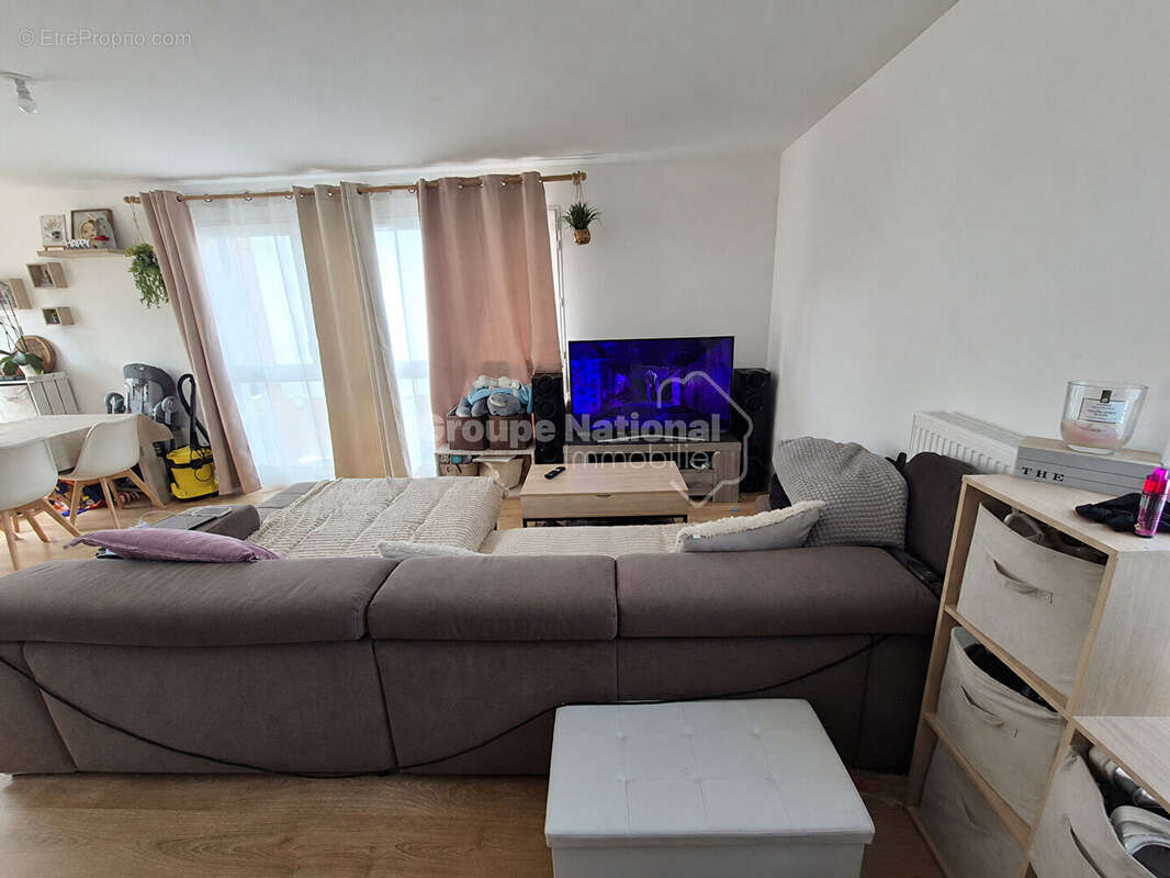 Appartement à GRISY-LES-PLATRES