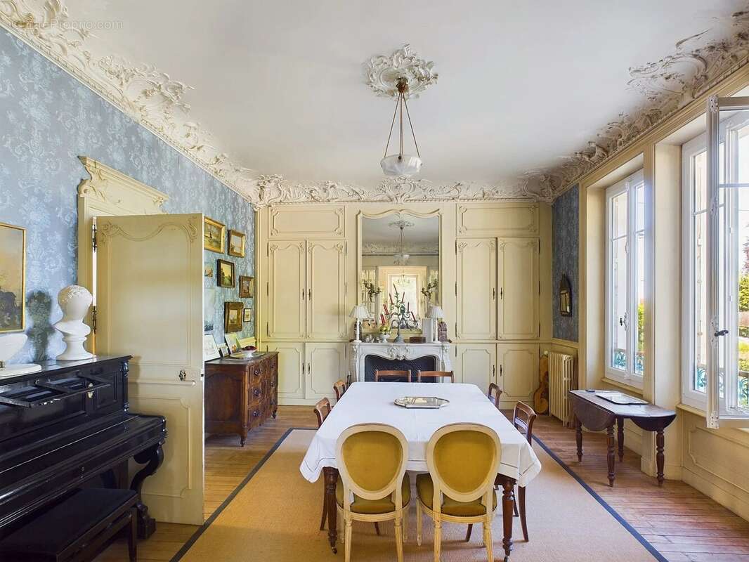 Maison à SAINT-JUNIEN