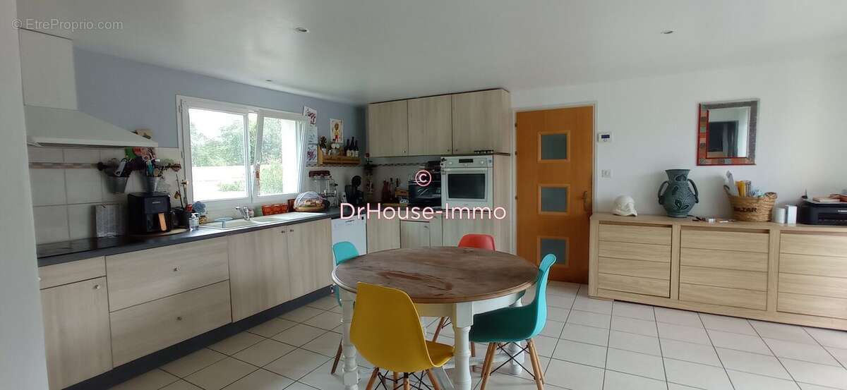 Maison à SAINT-MAIXENT-SUR-VIE