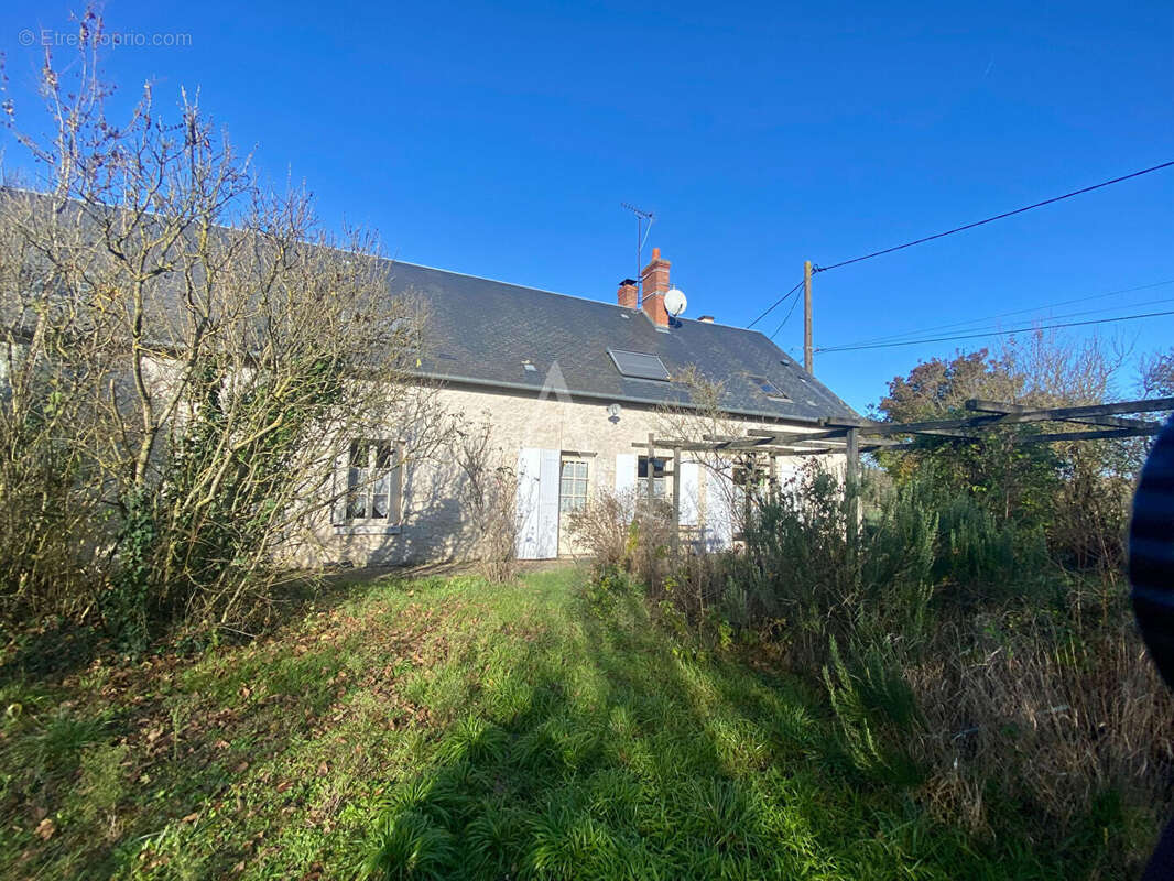 Maison à CONTRES
