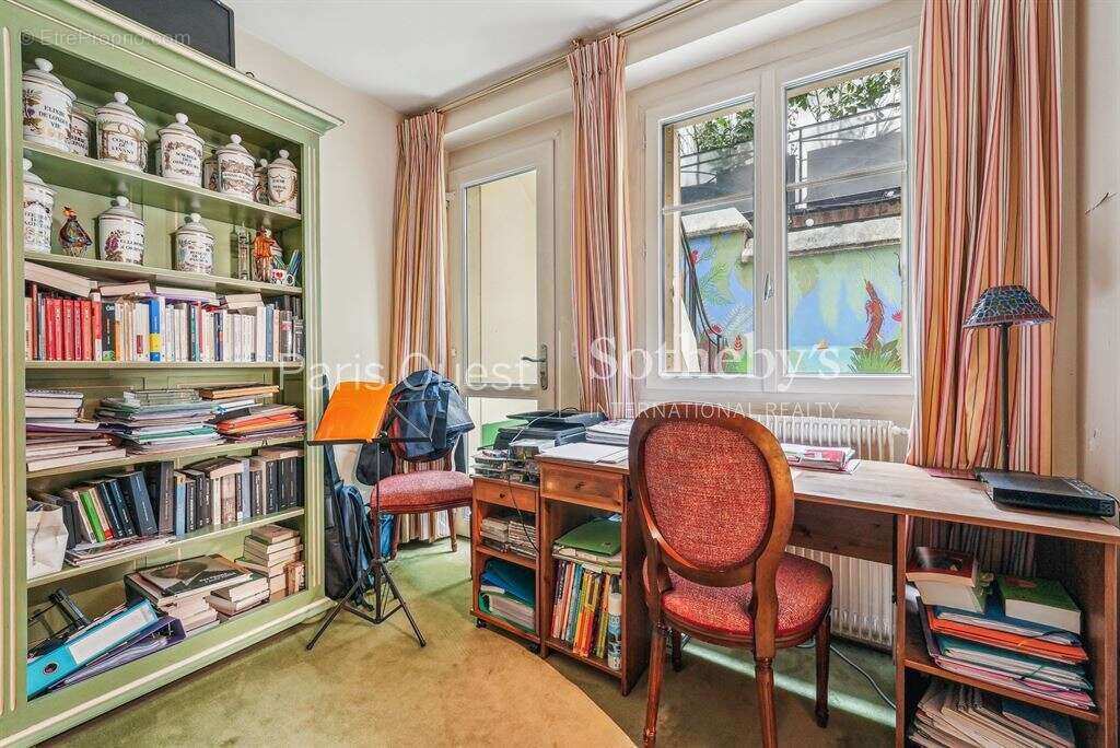 Maison à NEUILLY-SUR-SEINE