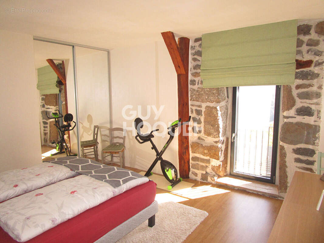 Maison à SAINT-BERAIN
