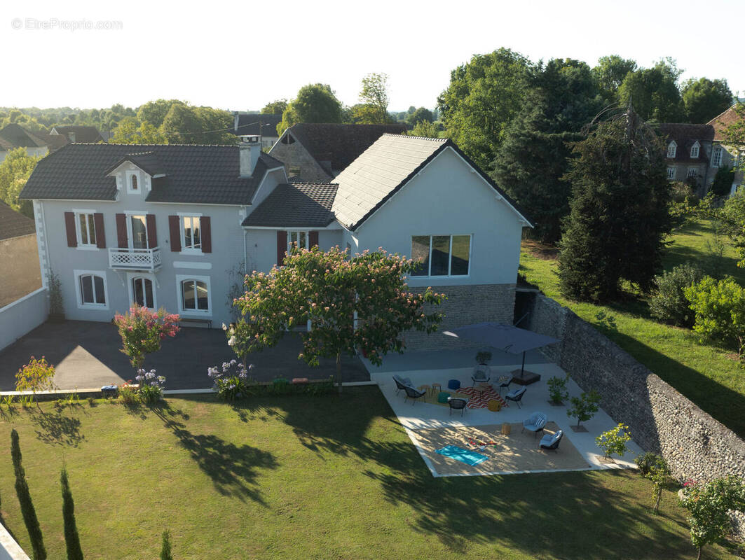 Photo 1 - Maison à LESCAR