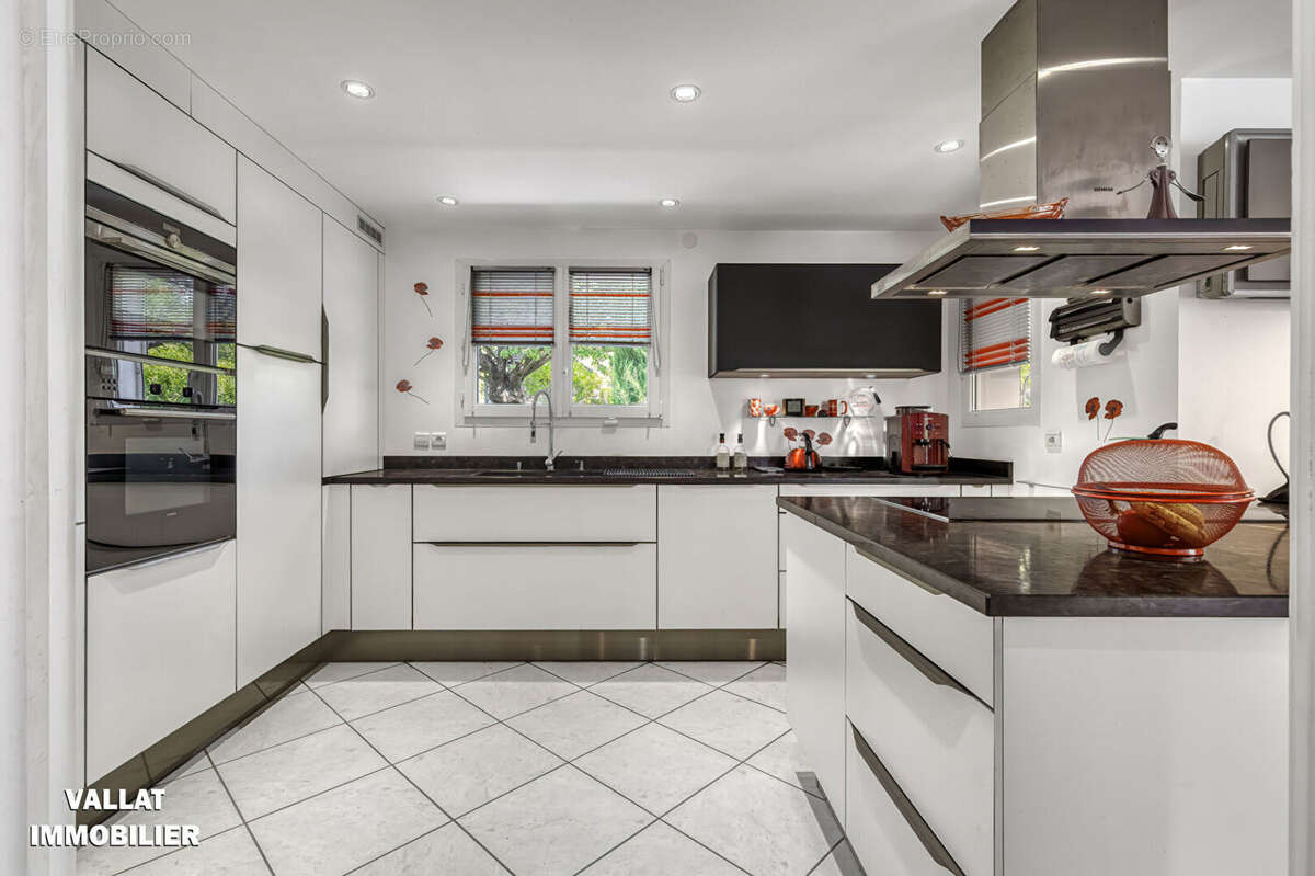 Maison à SAINT-MARTIN-BELLEVUE