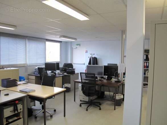 Locaux 84 m² à vendre proche littoral - Caen Nord - photo 3