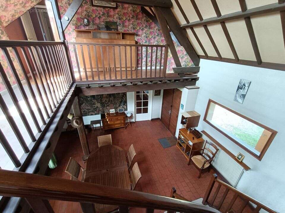 Maison à SAINT-CYR-SUR-MENTHON