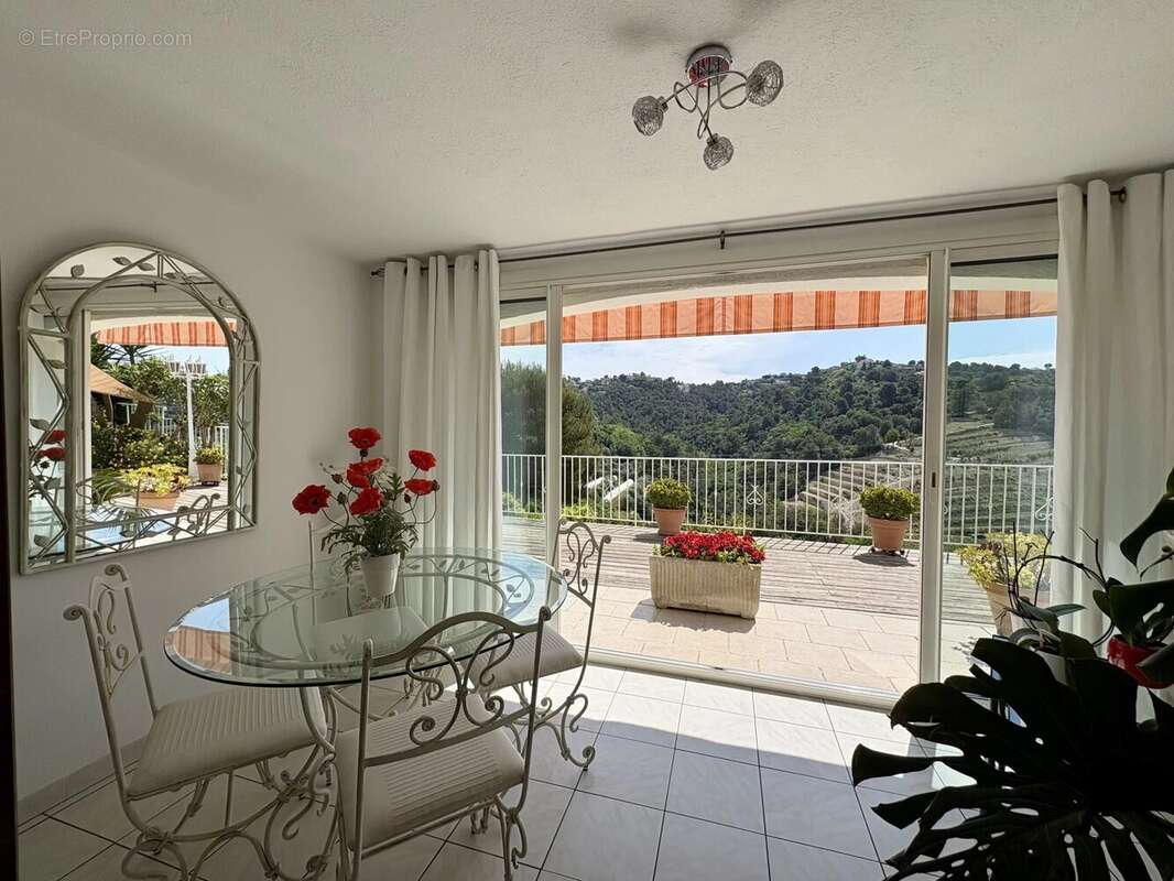 Maison à COLOMARS