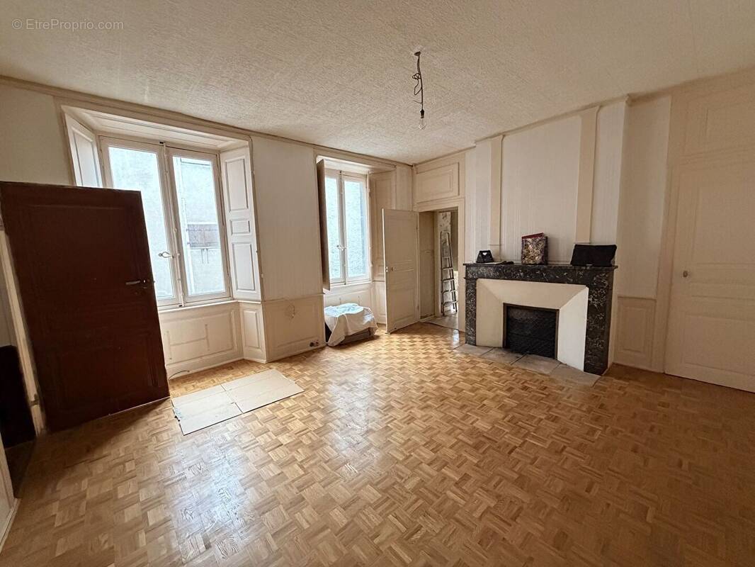 Appartement à SAINT-FLOUR