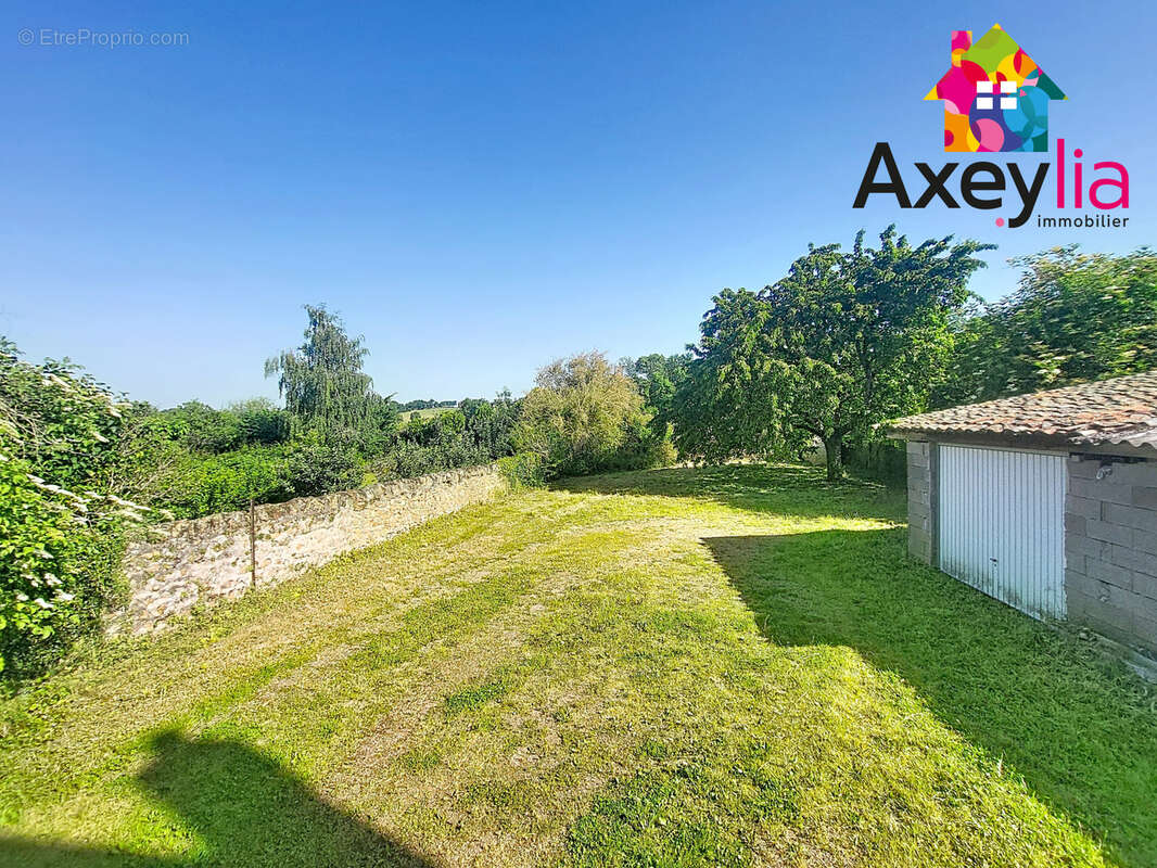 A vendre - semur en brionnais - maison de bourg avec terrain et garage - photo 7