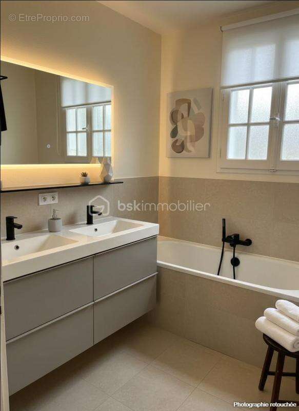 Maison à NASSANDRES