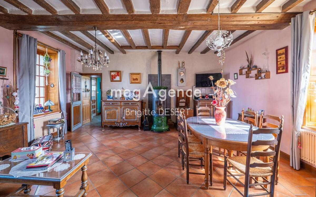 Maison à MAROLLES-LES-BRAULTS