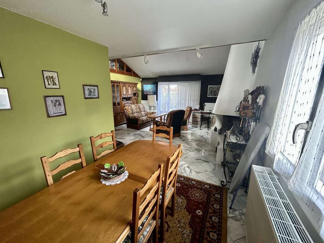 Maison à CLAYE-SOUILLY