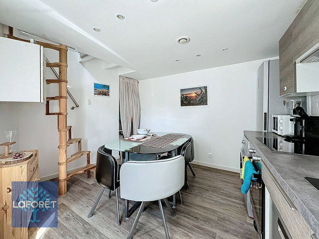 Appartement à LA FERTE-ALAIS