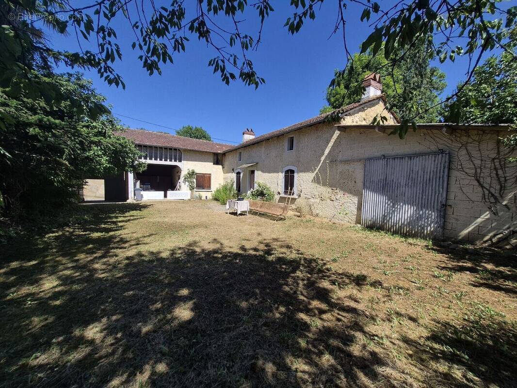 F7 - Maison à AUBAREDE