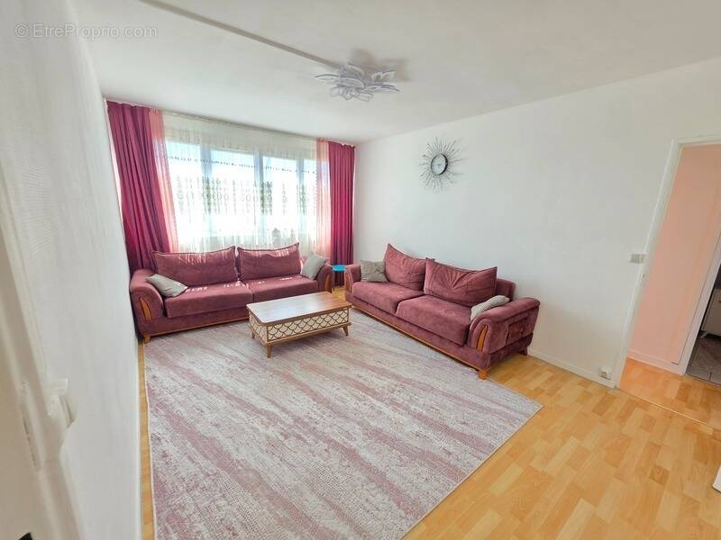 Appartement à RIS-ORANGIS