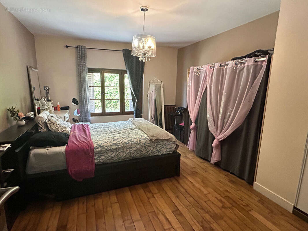 Maison à CHANGIS-SUR-MARNE