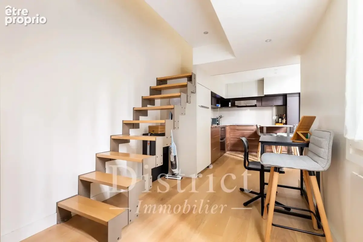 Exclusivité - Ile Saint-Louis. Un appartement de 40m² en excellent état. Plan parfait et 3,80m sous plafond! - photo 6