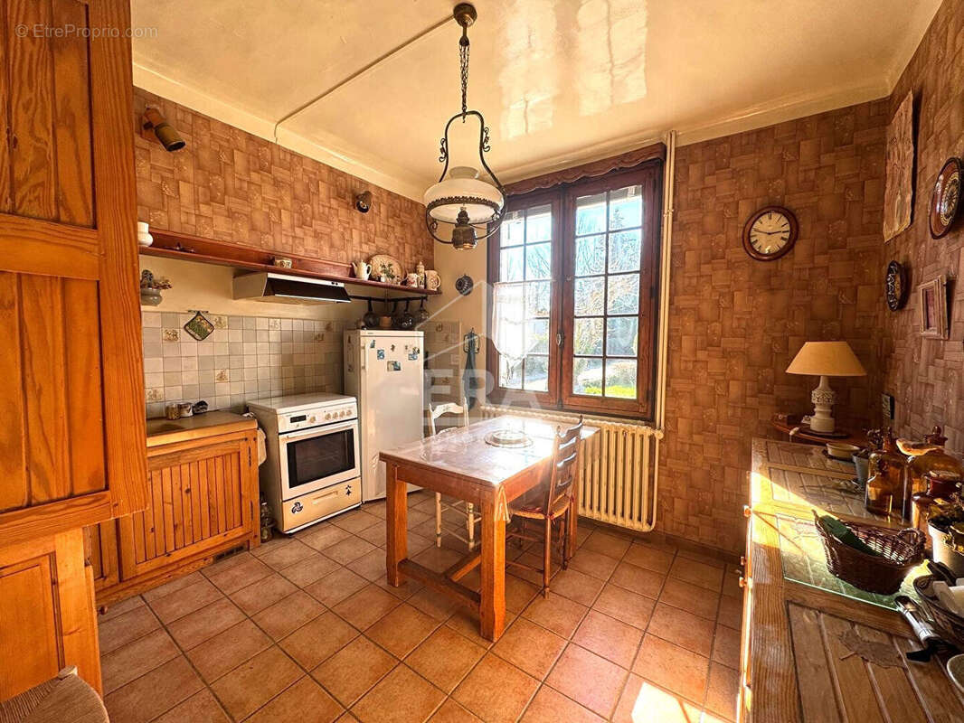 Maison à L'ISLE-SUR-LA-SORGUE