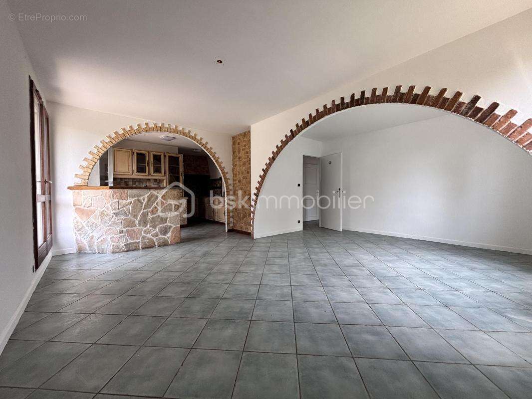 Appartement à CULOZ