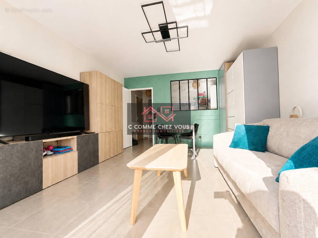 Appartement à OZOIR-LA-FERRIERE