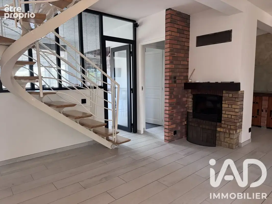 Photo 1 - Maison à FONBEAUZARD