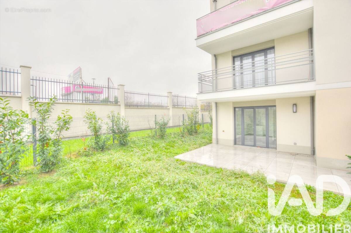 Photo 1 - Appartement à MENNECY