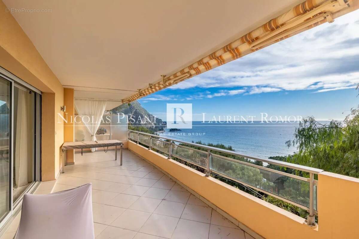 Appartement à EZE