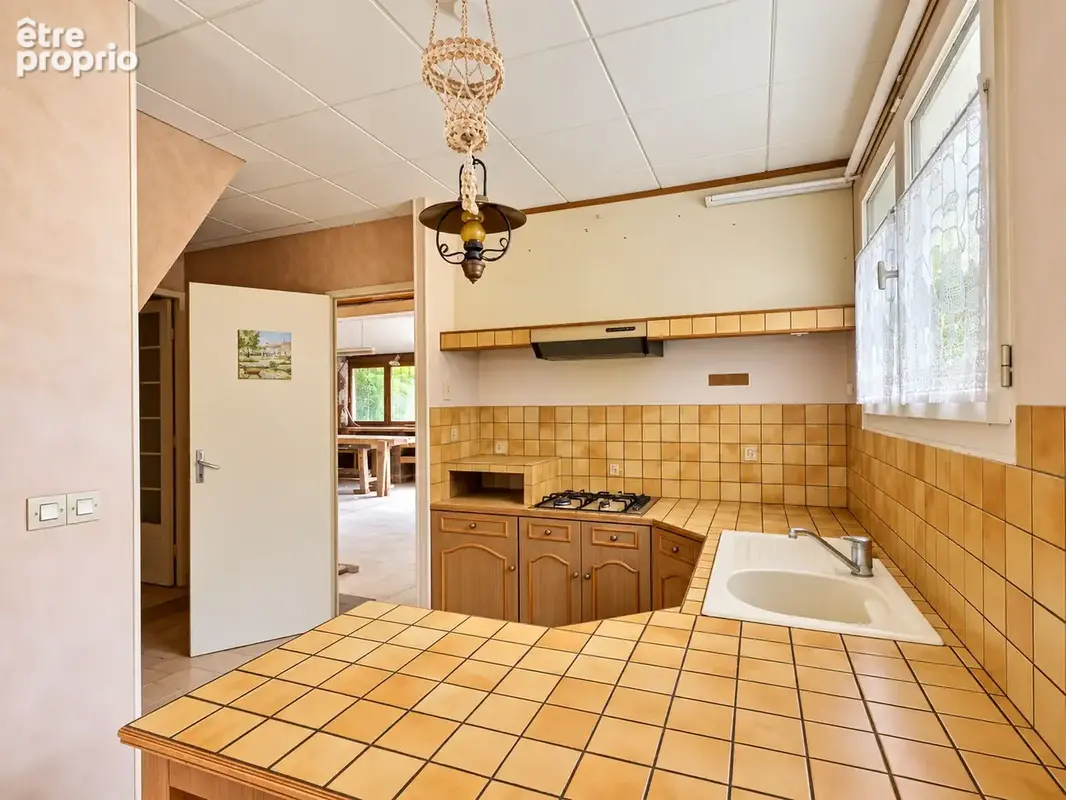 Damiatte   Maison en pierre avec dépendance et beau potentiel - photo 5