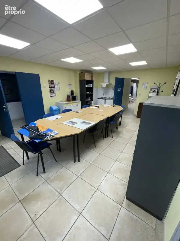 Commerce 1 200 m² à vendre à Bretteville-Sur-Odon (14760) - photo 4
