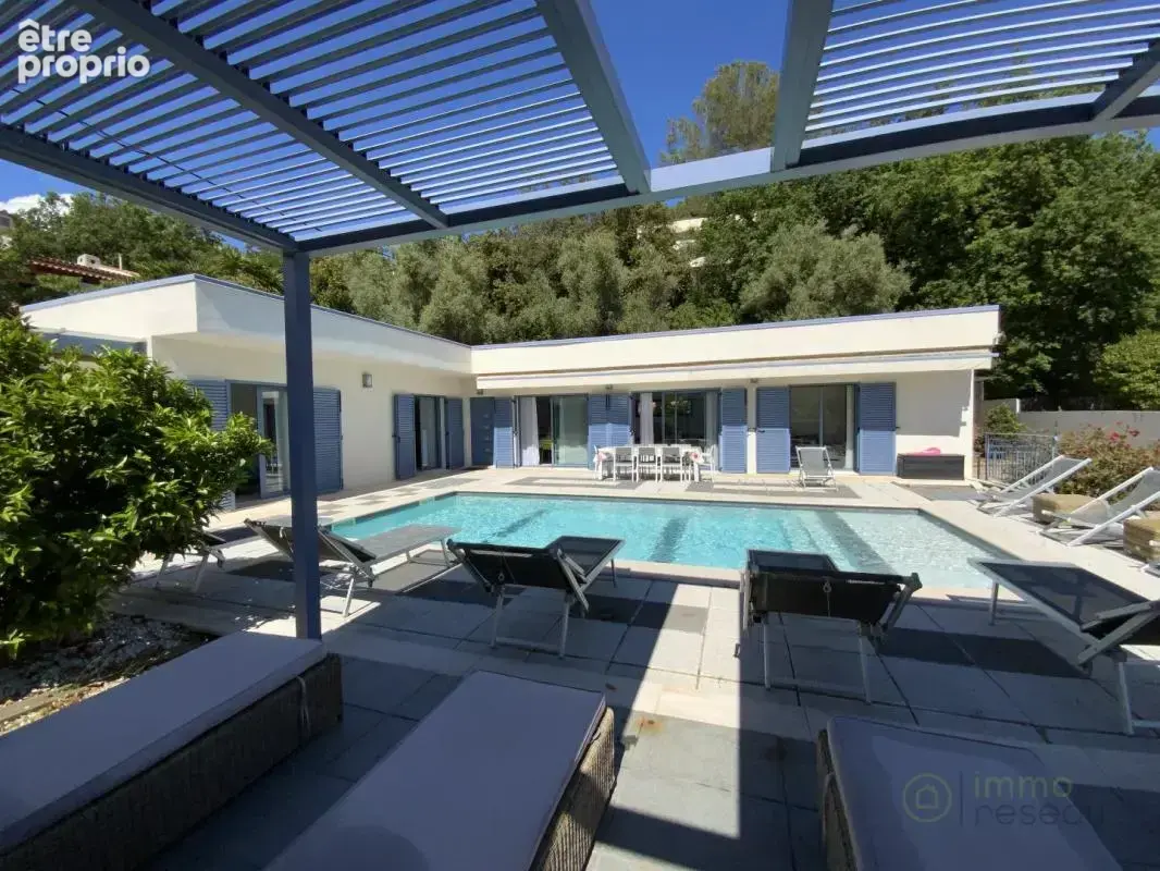 Maison 6 pièces 116 m² à vendre à Vence (06140) - photo 1