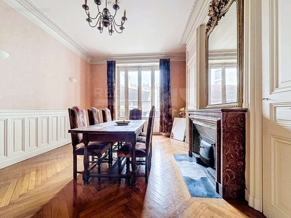 Appartement à LYON-6E