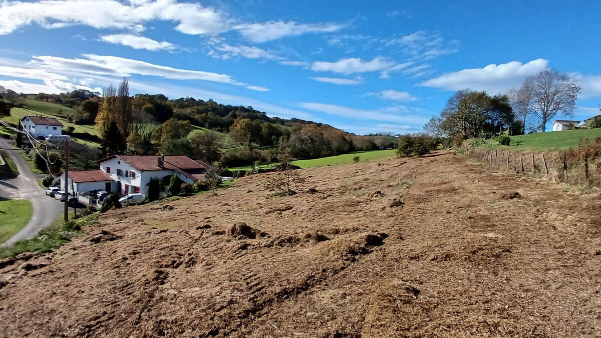 Terrain à GUICHE