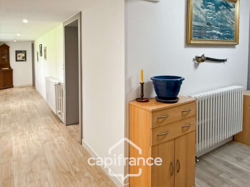 Maison de caractère – 321 m² habitables – Parc arboré – Secteur recherché - photo 6