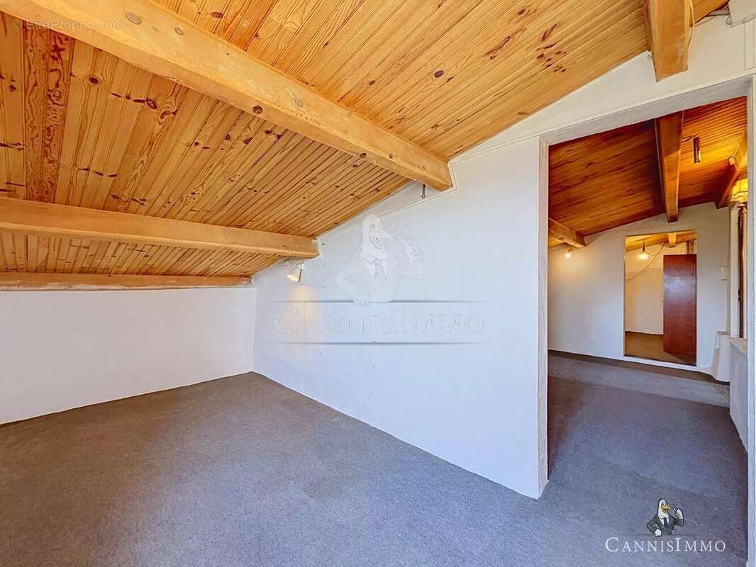 Maison de caractère de 1789 - 8pièces - vue panoramique GRASSE - photo 16
