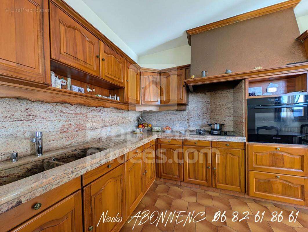 Maison à LA TRONCHE