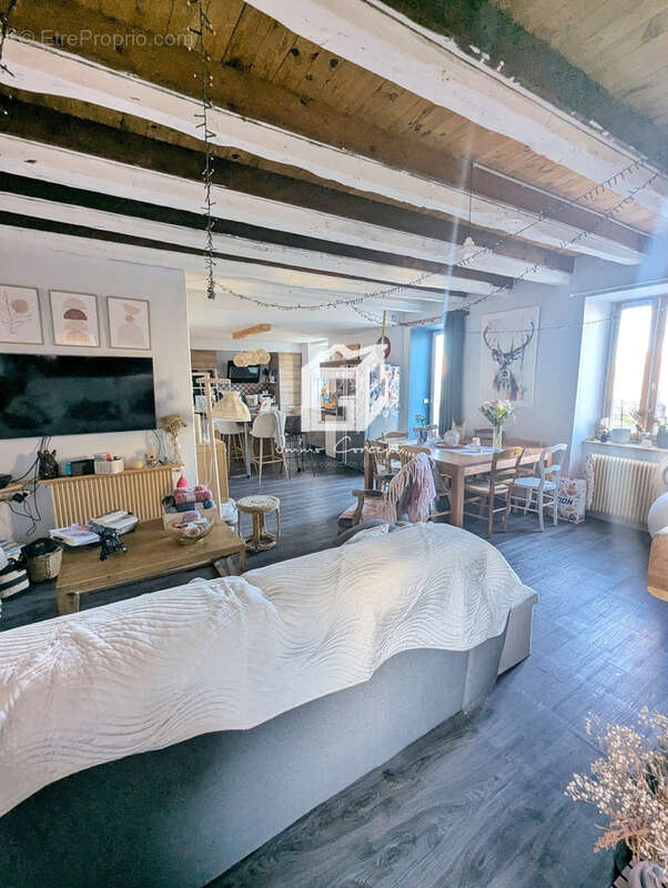 Maison à LUC-LA-PRIMAUBE