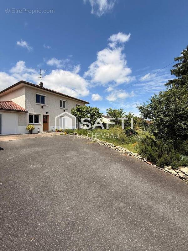 Photo 1 - Maison à GRIEGES