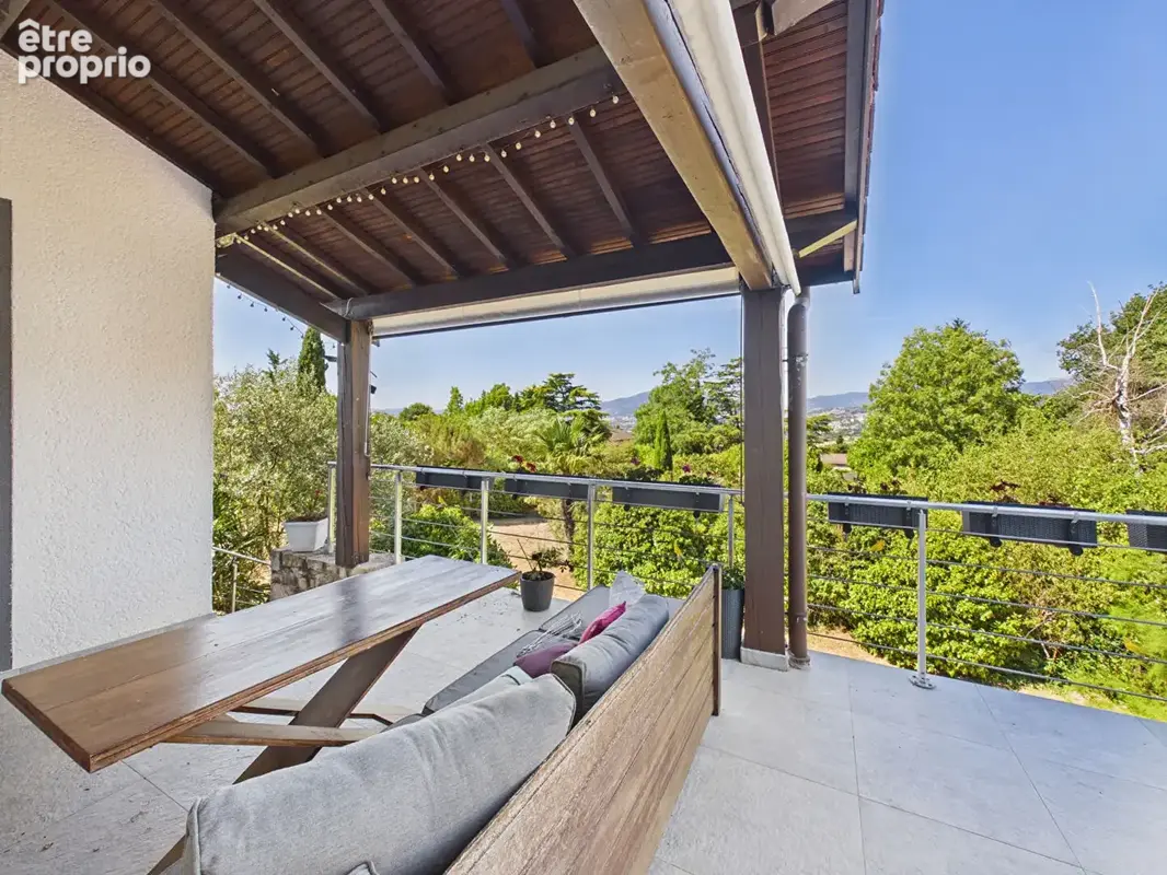 Maison  304m²  sur parcelle de 3304m² situee a st clair 07430 - photo 15