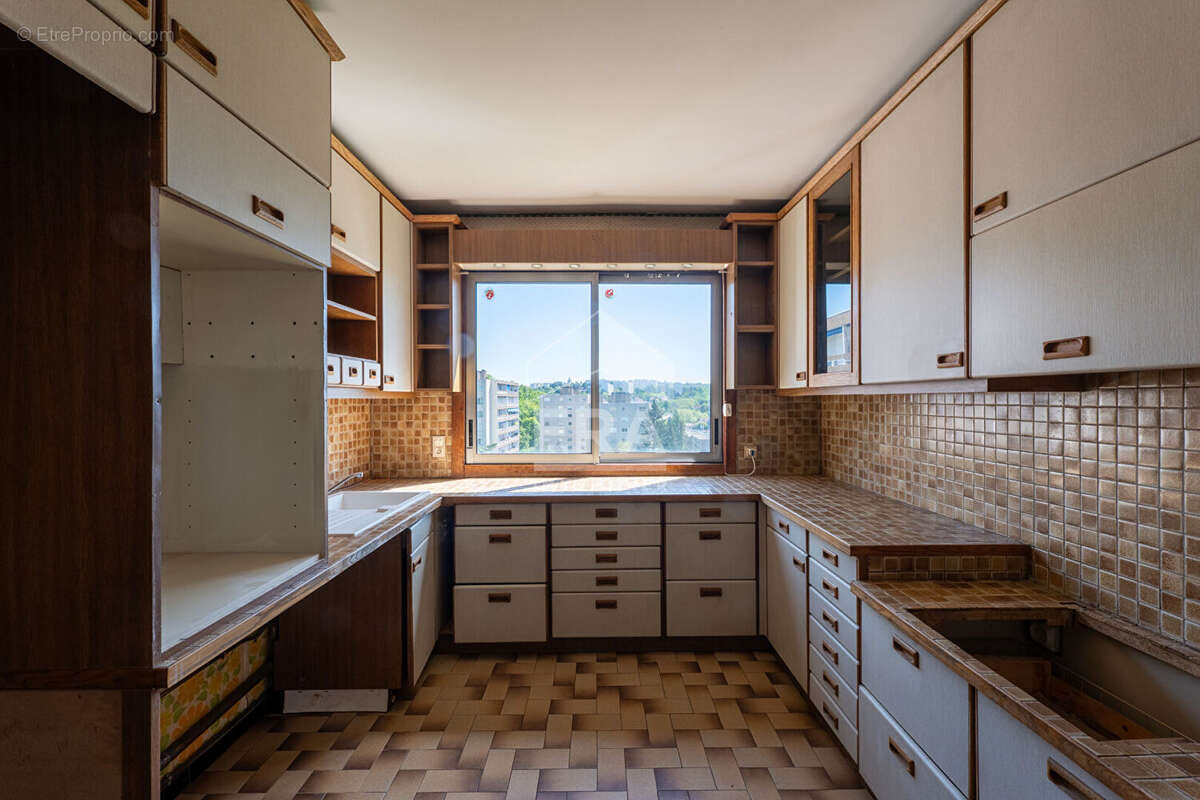 Appartement à SAINTE-FOY-LES-LYON