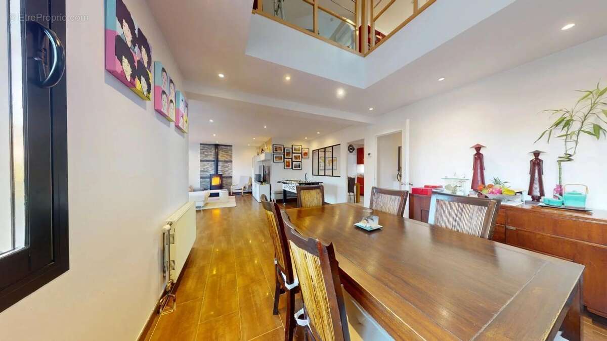 Maison à LES LOGES-EN-JOSAS