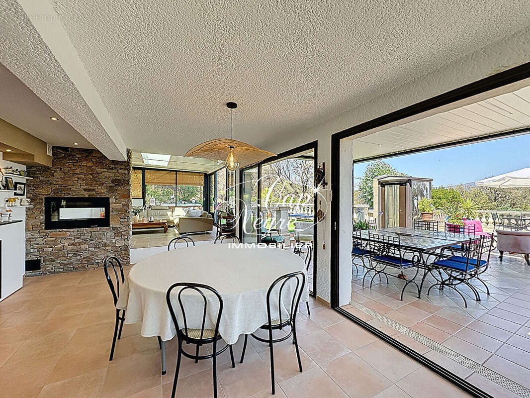 Maison à BORMES-LES-MIMOSAS