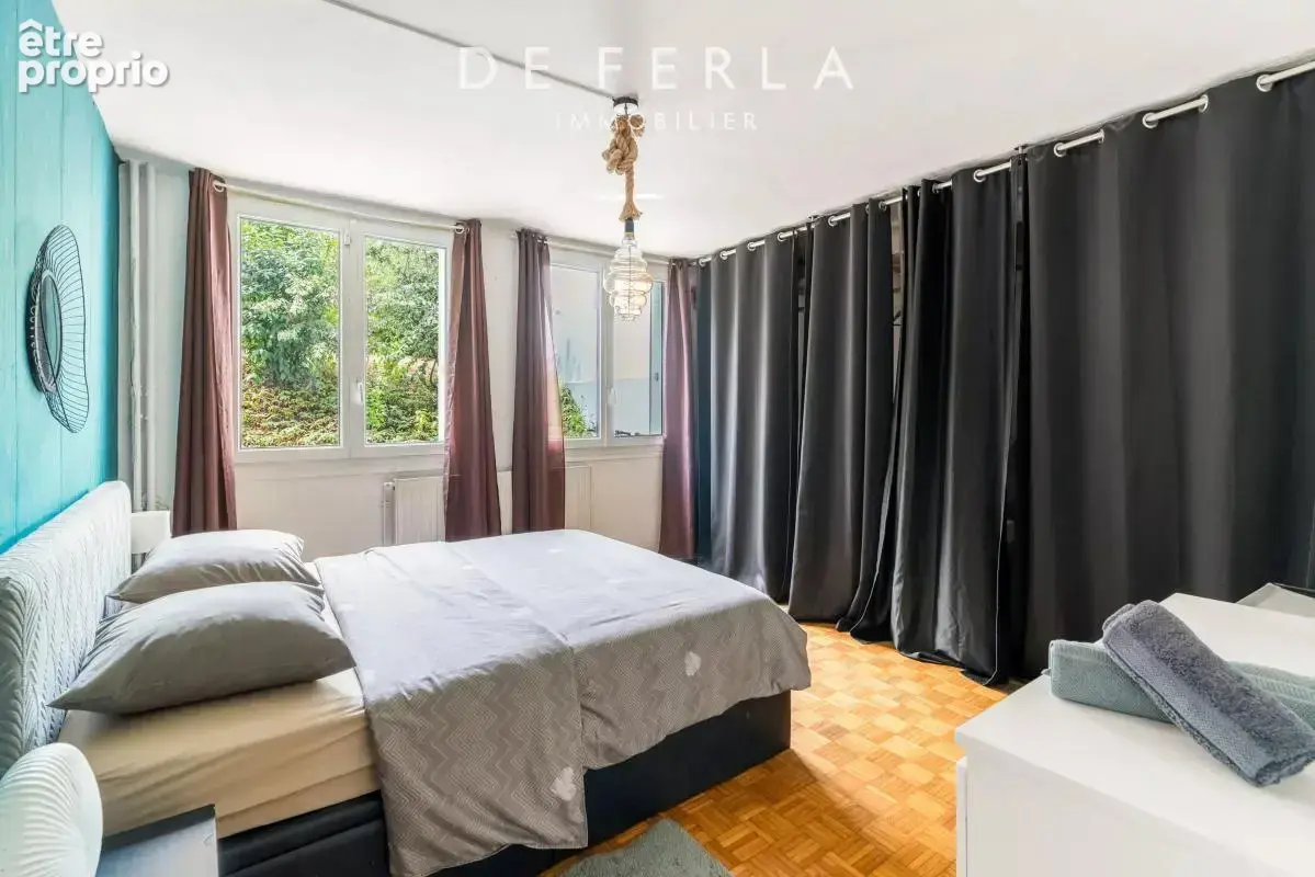 Suresnes - 2 pièces en bon état avec espace extérieur - photo 4