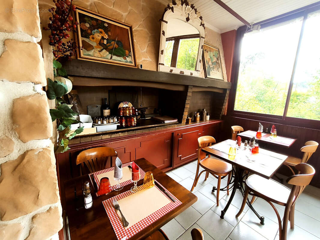 Commerce à SAINT-JEAN-DU-GARD