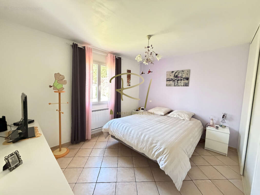 A vendre villa de plain pied-sud ardeche - photo 6
