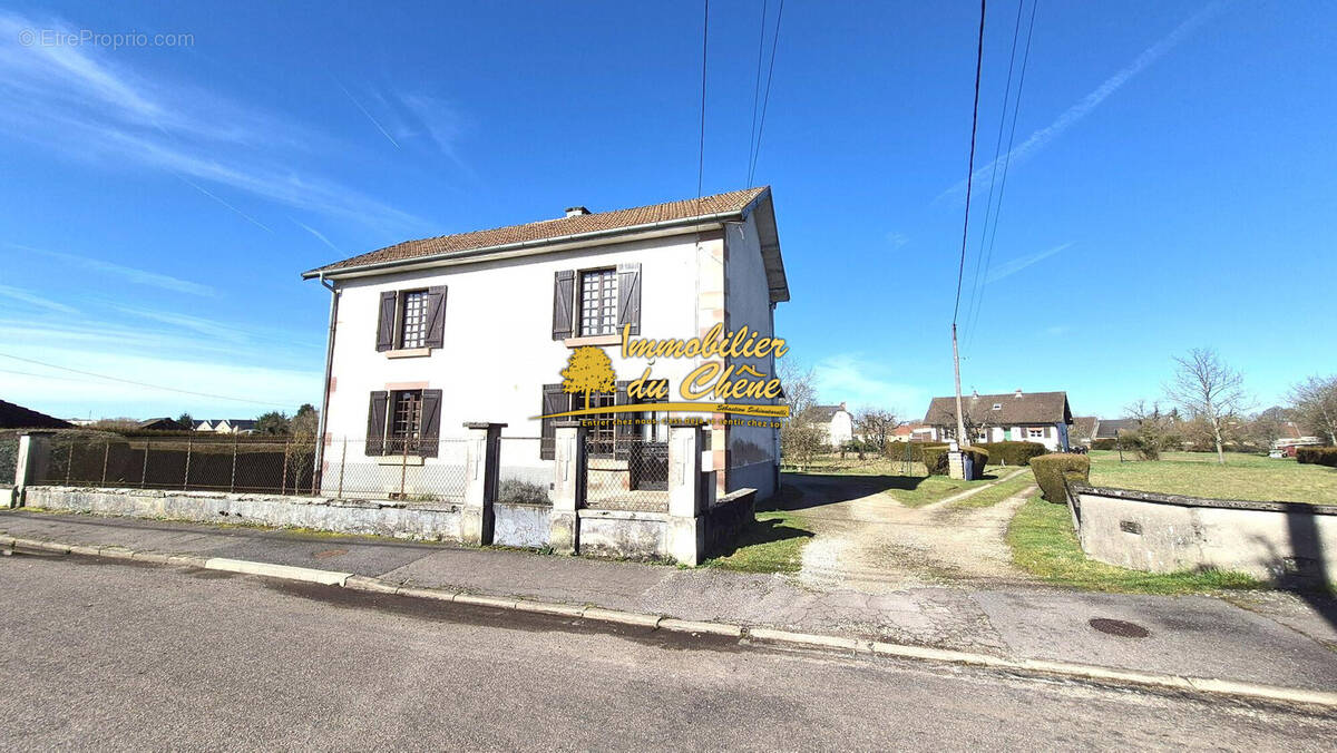Maison à SAINT-SAUVEUR
