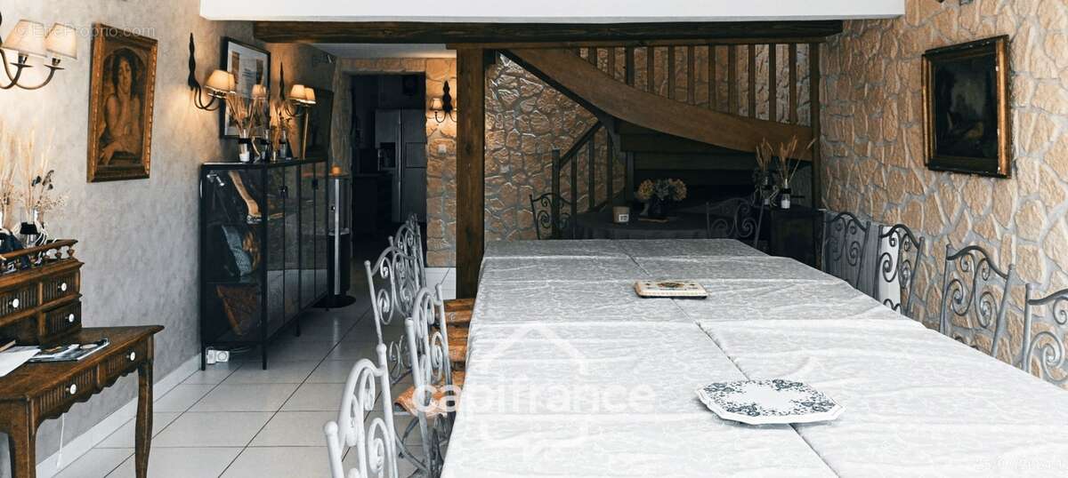 Propriété à vendre SAINT HILAIRE ( allier) comprenant une maison et un gite sur un parc de 23433 m² - photo 37