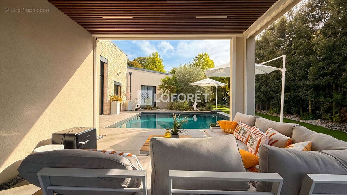 Maison à SAINT-CYR-SUR-LOIRE