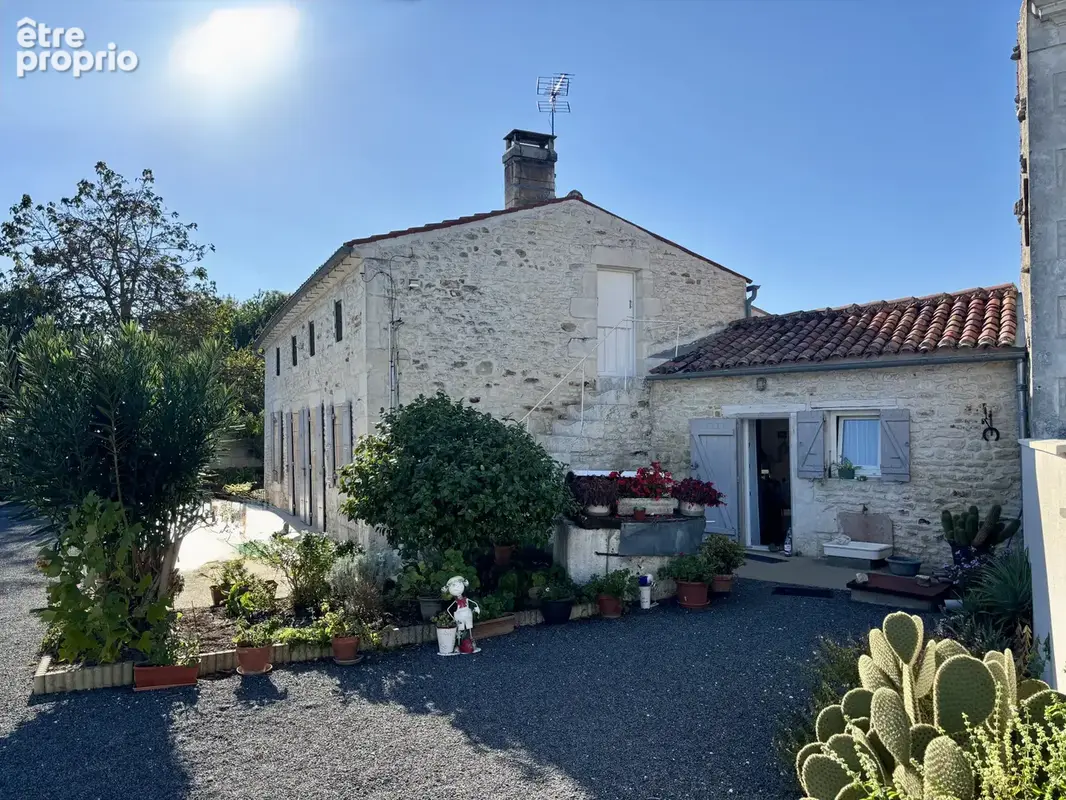 Viager occupé - Maison 4 pièces principales avec dépendances et jardin - photo 4