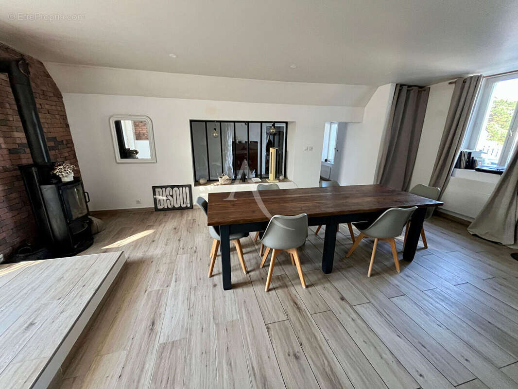 Maison à CHAMBRY