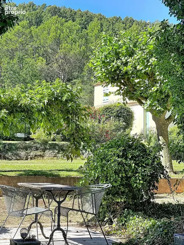 Propriété d'exception avec moulin du 19ème siècle, villa indépendante, 2 piscines sur 1,6 hectare - photo 17